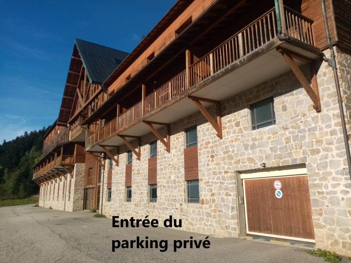 Pleine Nature Pied Pistes Piscine Chauffee Ustou Eksteriør billede